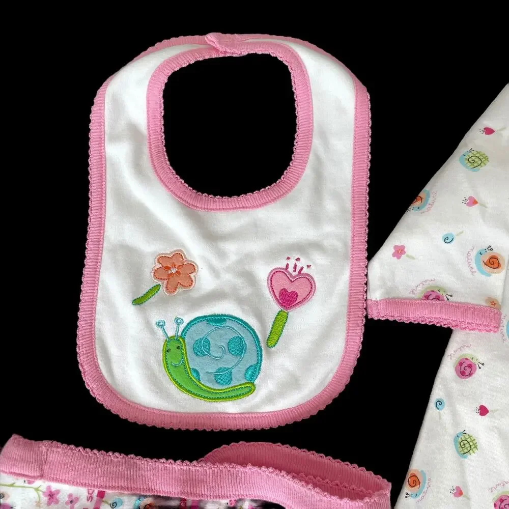 Emporio Baby Girl 4 Piece Set Footed One Piece w/ Swaddle Blanket Bib Pink NOS